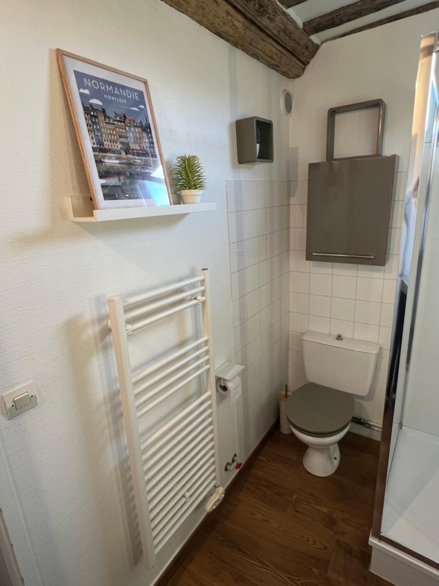 Une Pause Chez Julien, Appartement Lumineux Et Idealement Situe! Онфлёр Экстерьер фото